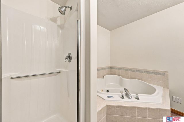 7761 Lowell Avenue, Lincoln, NE 68506