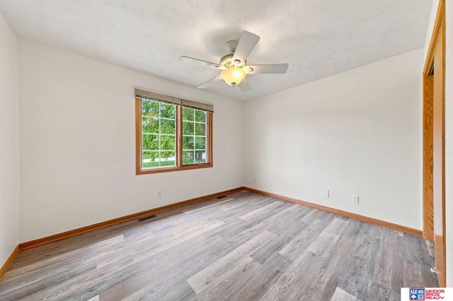 7761 Lowell Avenue, Lincoln, NE 68506