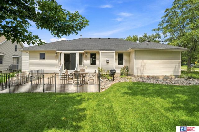 7761 Lowell Avenue, Lincoln, NE 68506