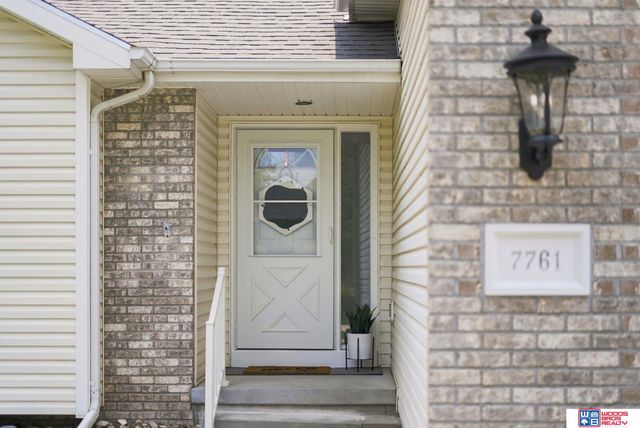 7761 Lowell Avenue, Lincoln, NE 68506
