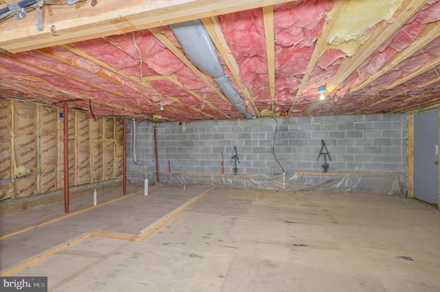 228 RISING SUN RD, Hedgesville, WV 25427
