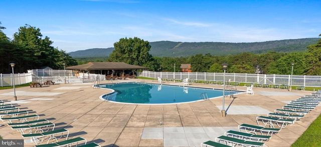 228 RISING SUN RD, Hedgesville, WV 25427