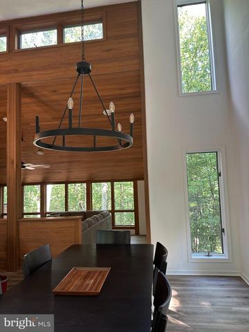 228 RISING SUN RD, Hedgesville, WV 25427