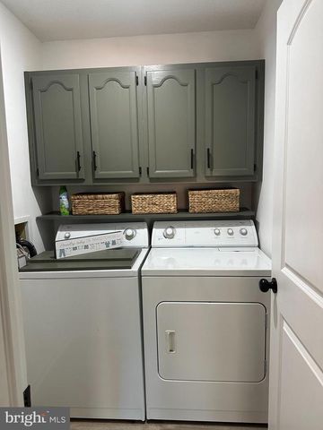 228 RISING SUN RD, Hedgesville, WV 25427