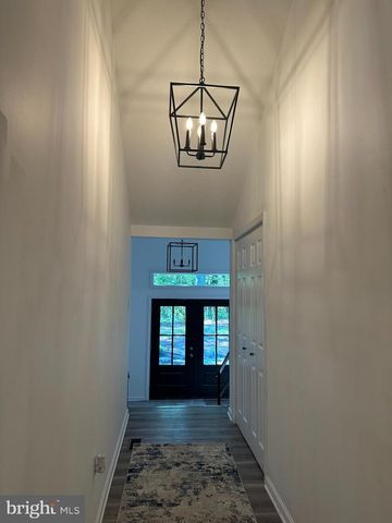 228 RISING SUN RD, Hedgesville, WV 25427