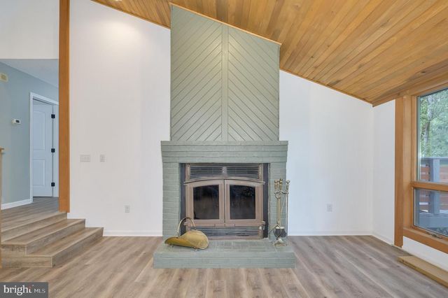 228 RISING SUN RD, Hedgesville, WV 25427