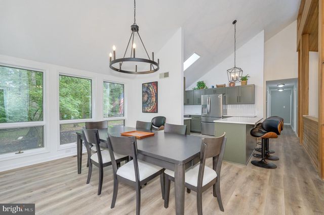 228 RISING SUN RD, Hedgesville, WV 25427