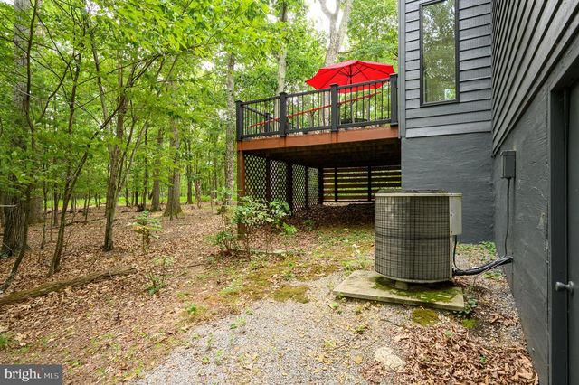 228 RISING SUN RD, Hedgesville, WV 25427