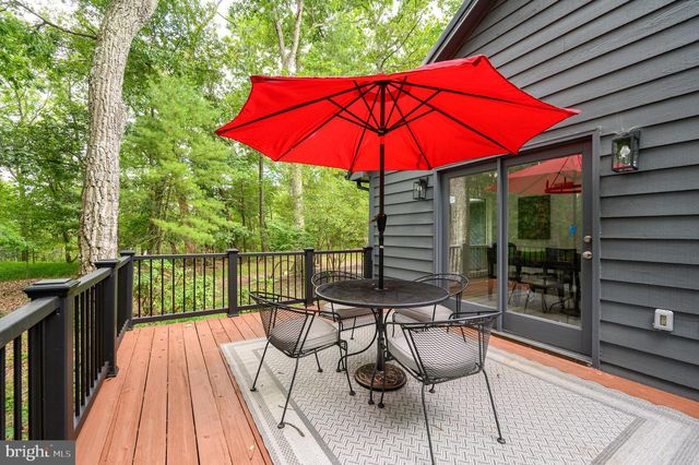 228 RISING SUN RD, Hedgesville, WV 25427