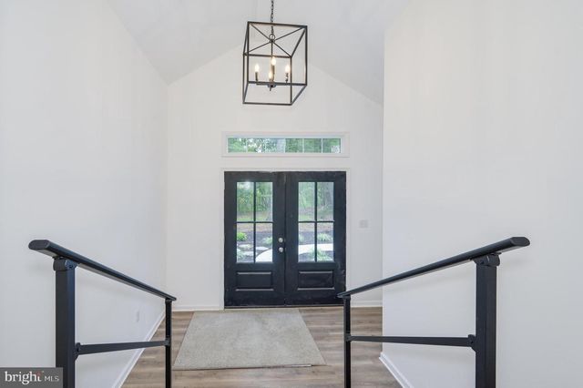 228 RISING SUN RD, Hedgesville, WV 25427