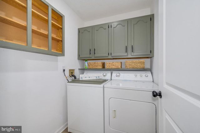 228 RISING SUN RD, Hedgesville, WV 25427