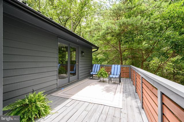 228 RISING SUN RD, Hedgesville, WV 25427