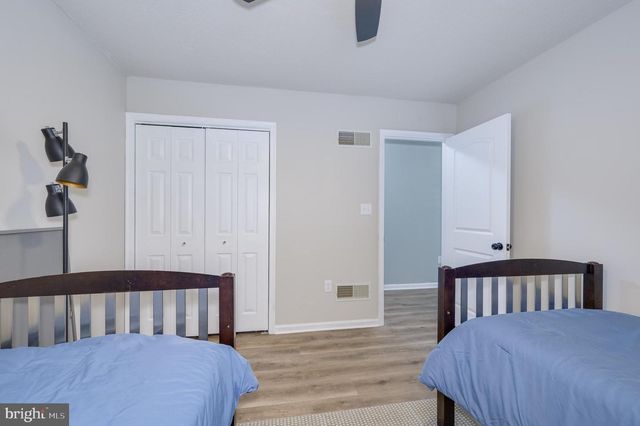 228 RISING SUN RD, Hedgesville, WV 25427