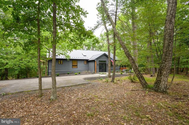 228 RISING SUN RD, Hedgesville, WV 25427