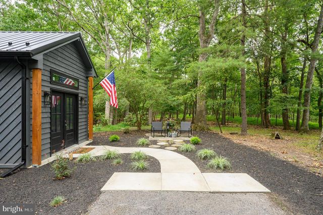 228 RISING SUN RD, Hedgesville, WV 25427