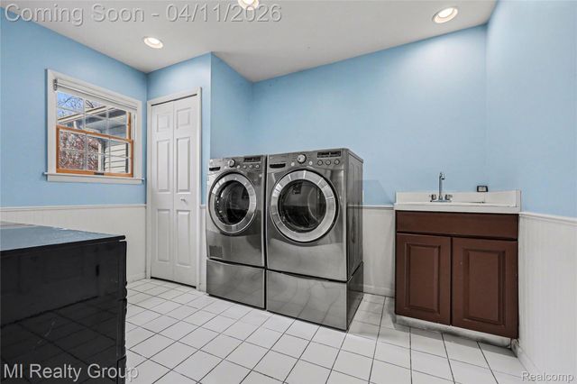 643 Heim Court, Almont Village, MI 48003