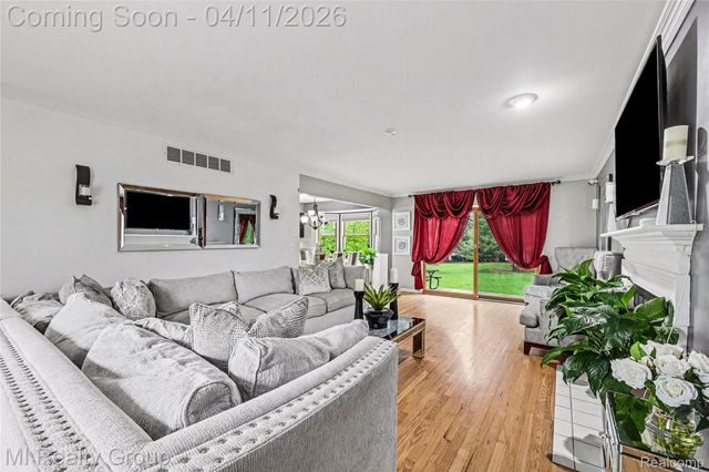 643 Heim Court, Almont Village, MI 48003