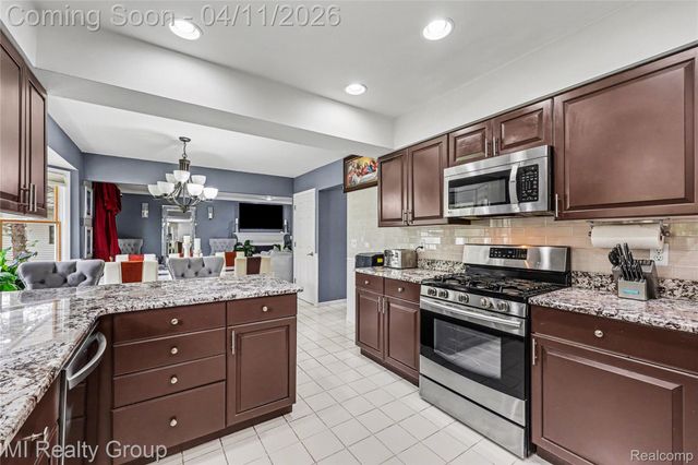 643 Heim Court, Almont Village, MI 48003