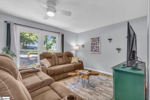 206 West Avenue, Greenville, SC 29611