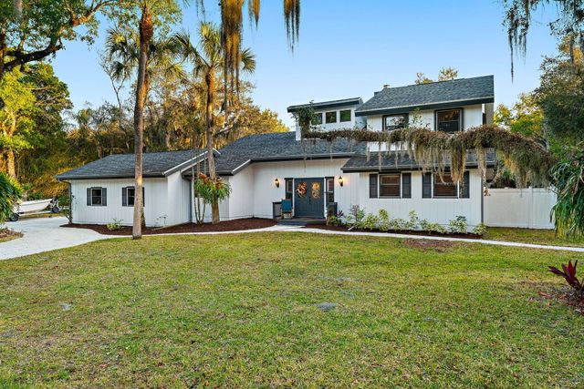 6001 S Citrus Avenue, Fort Pierce, FL 34982