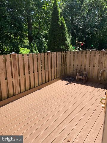 1066 HARBOUR DR, Palmyra, NJ 08065