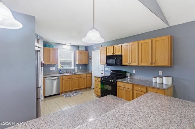 404 Elsmore Drive, New Bern, NC 28562