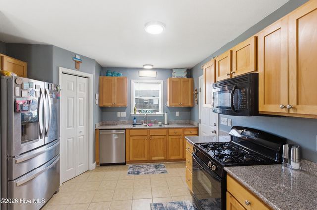 404 Elsmore Drive, New Bern, NC 28562