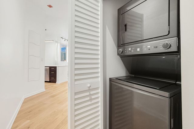 1600 S Indiana Avenue 602, Chicago, IL 60616