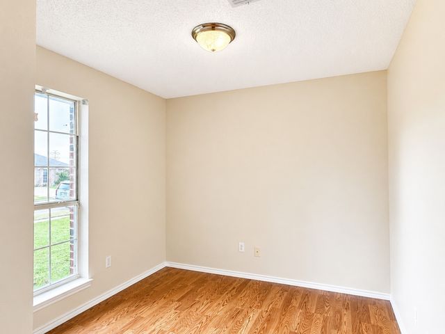 6212 Brookhaven Trail, Arlington, TX 76001