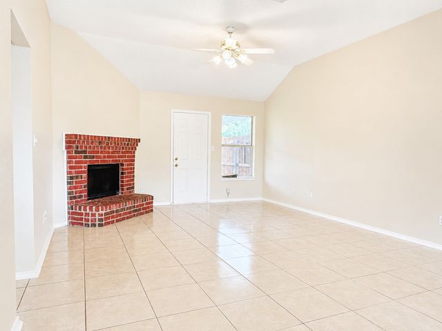 6212 Brookhaven Trail, Arlington, TX 76001