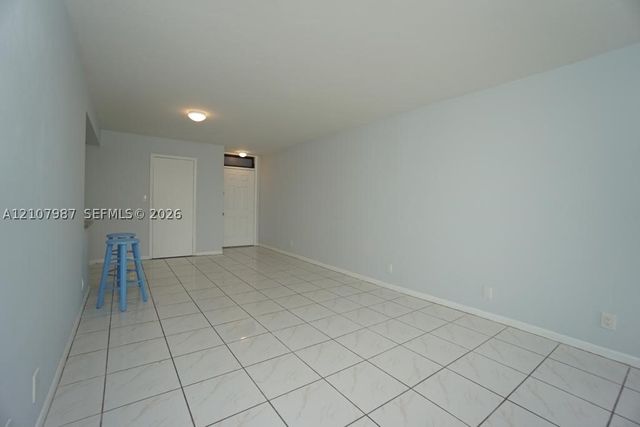 212 Lake Pointe Dr 106, Oakland Park, FL 33309