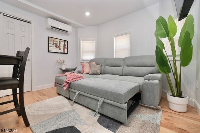 189 Summit Cross, Rutherford Boro, NJ 07070