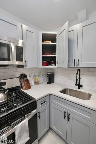 189 Summit Cross, Rutherford Boro, NJ 07070