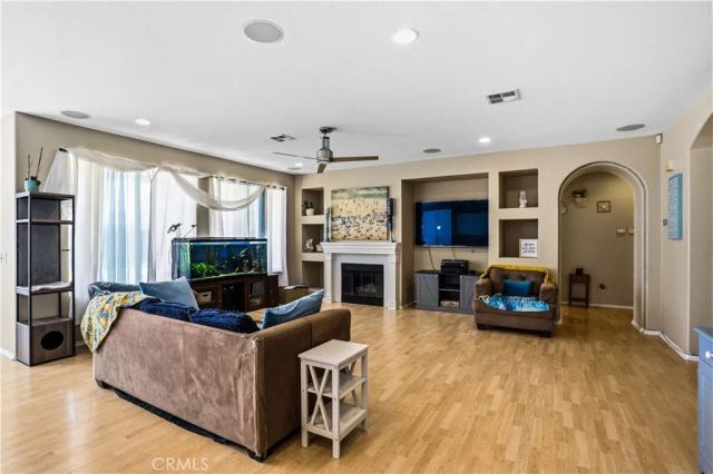 29433 Lake Hills, Menifee, CA 92585