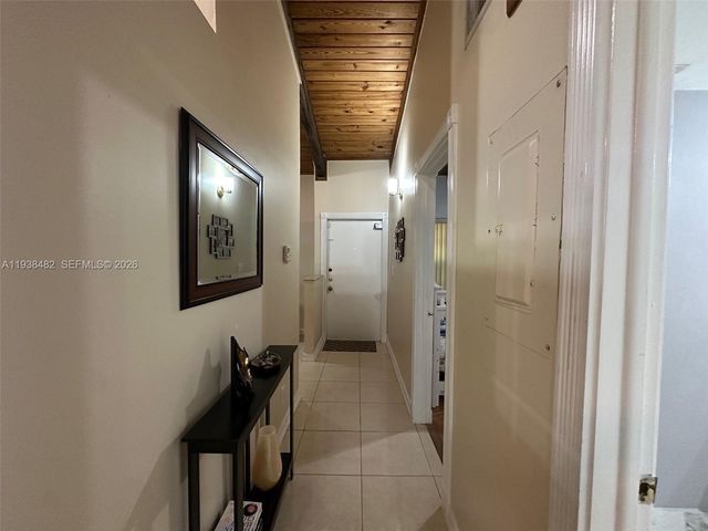 3415 Freedom Dr, Hollywood, FL 33021