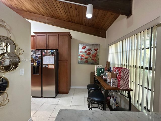 3415 Freedom Dr, Hollywood, FL 33021