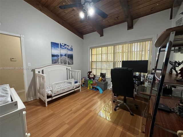 3415 Freedom Dr, Hollywood, FL 33021