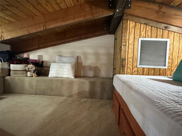 3415 Freedom Dr, Hollywood, FL 33021