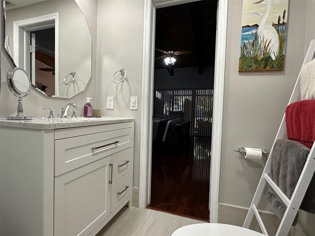 3415 Freedom Dr, Hollywood, FL 33021