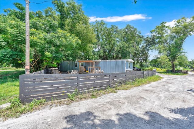 4850 W PONKAN ROAD, Apopka, FL 32712