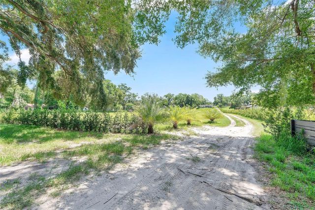 4850 W PONKAN ROAD, Apopka, FL 32712
