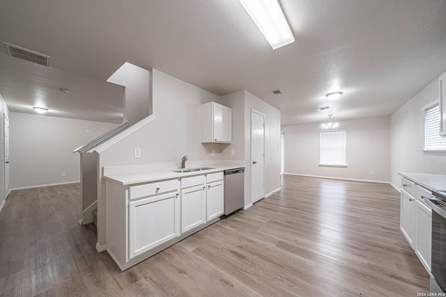 8915 Mission Meadow, San Antonio, TX 78223