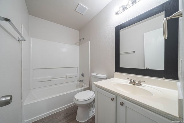 8915 Mission Meadow, San Antonio, TX 78223