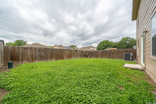 8915 Mission Meadow, San Antonio, TX 78223