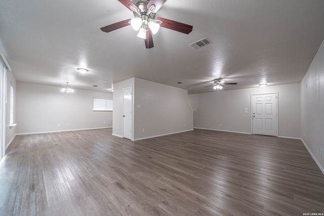 8915 Mission Meadow, San Antonio, TX 78223