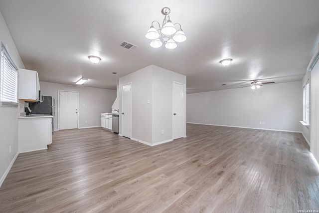 8915 Mission Meadow, San Antonio, TX 78223