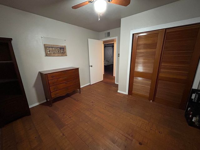 143 Pueblo Luna Drive NW, Albuquerque, NM 87107