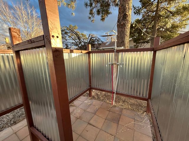 143 Pueblo Luna Drive NW, Albuquerque, NM 87107