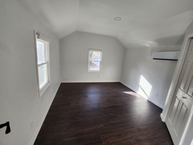 2203 N National Avenue, Springfield, MO 65803