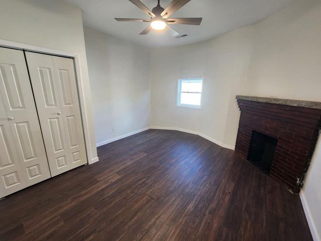 2203 N National Avenue, Springfield, MO 65803